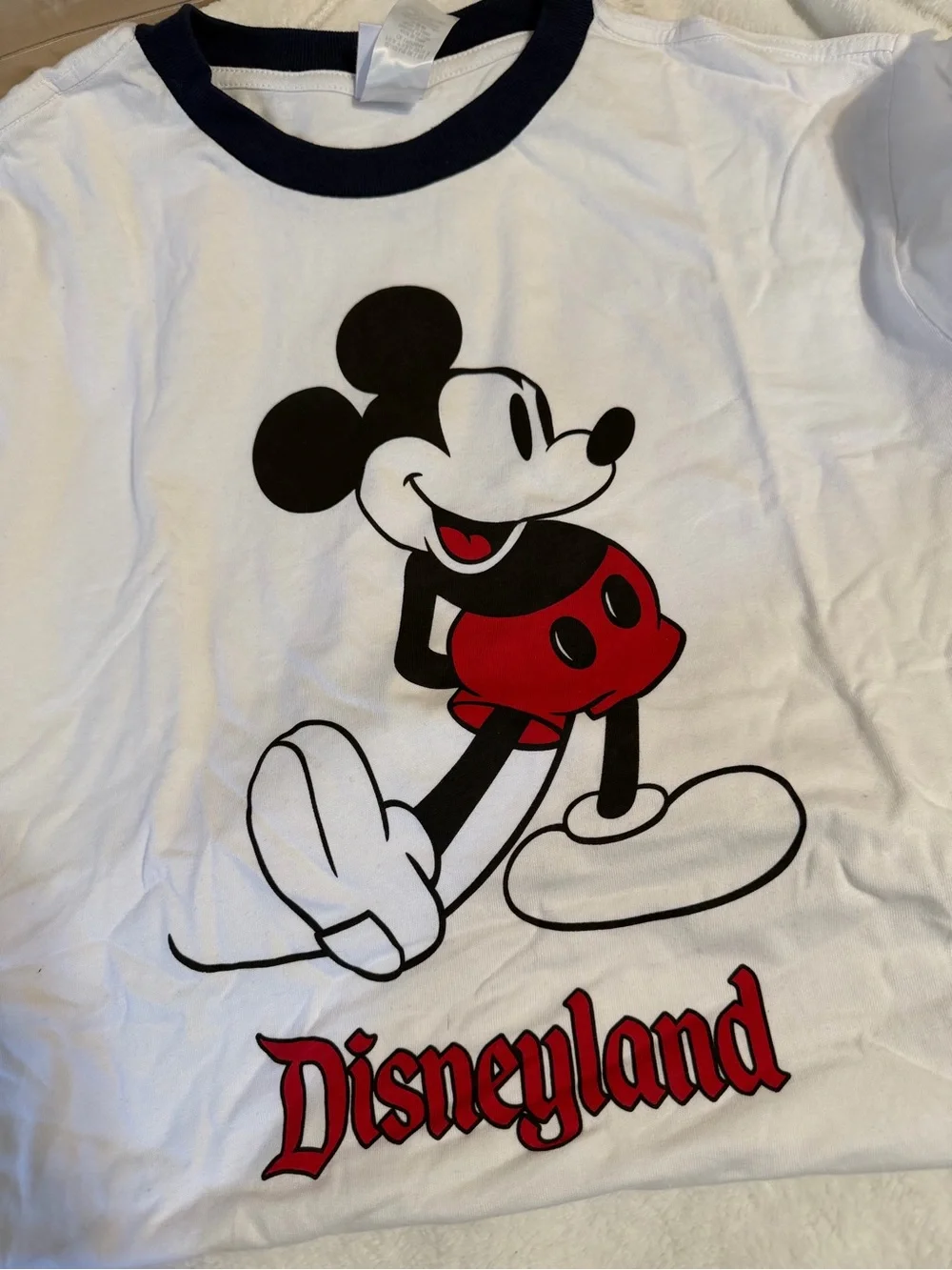 Disneyland White Mickey Mouse Graphic Tee - Picture 1 of 5